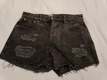 Short noir