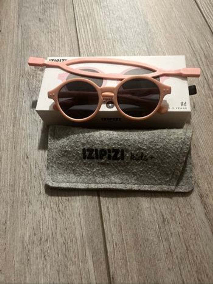 Lunettes de soleil IZIPIZI rose - photo numéro 2