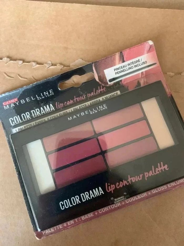 Palette color drame lip contour par Maybelline