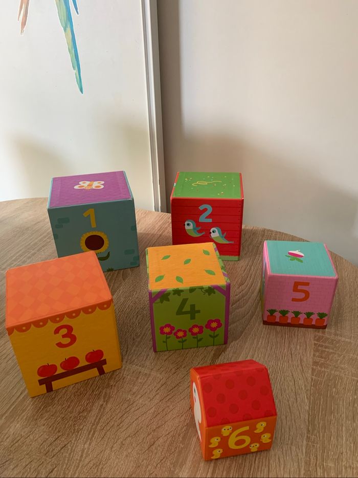 Jeu cubes en carton à empiler et animaux - photo numéro 3