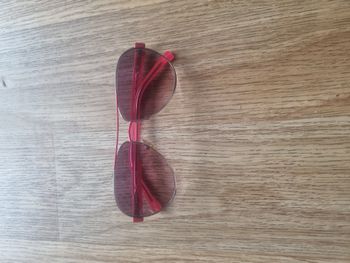 Lunette de soleil Lacoste