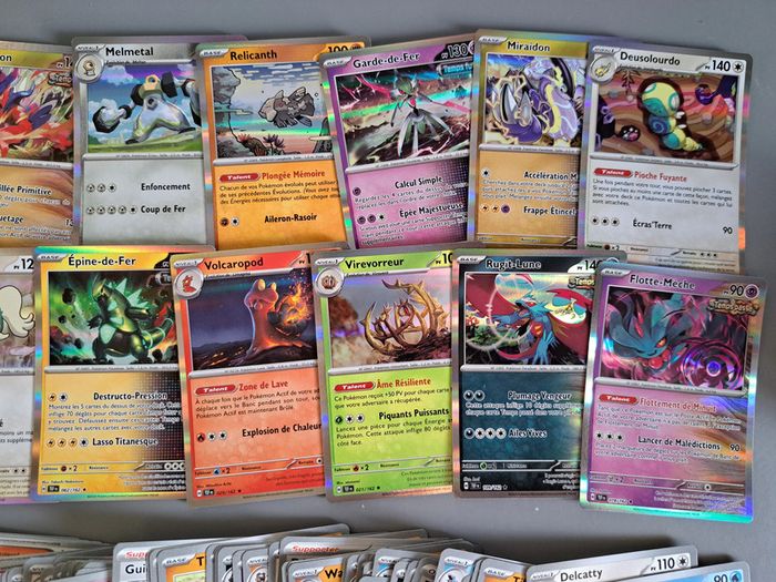 Lot de 102 cartes pokémon ev5 forces temporelles FR - photo numéro 3