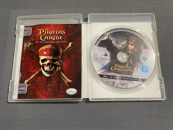 Pirates Des Caraïbes Jusqu’au Bout Du Monde Jeu PS3 - photo numéro 2