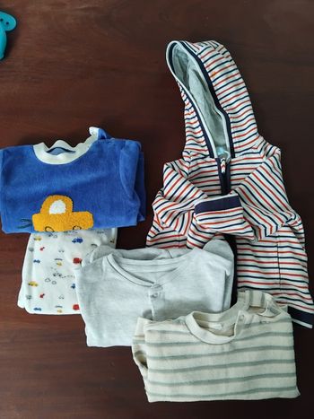 Lot vêtements bébé 9-12 mois