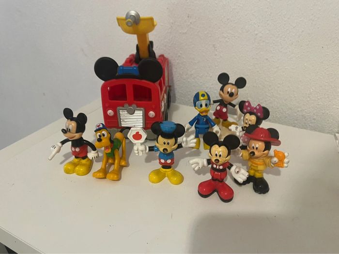 lot mickey avec voiture