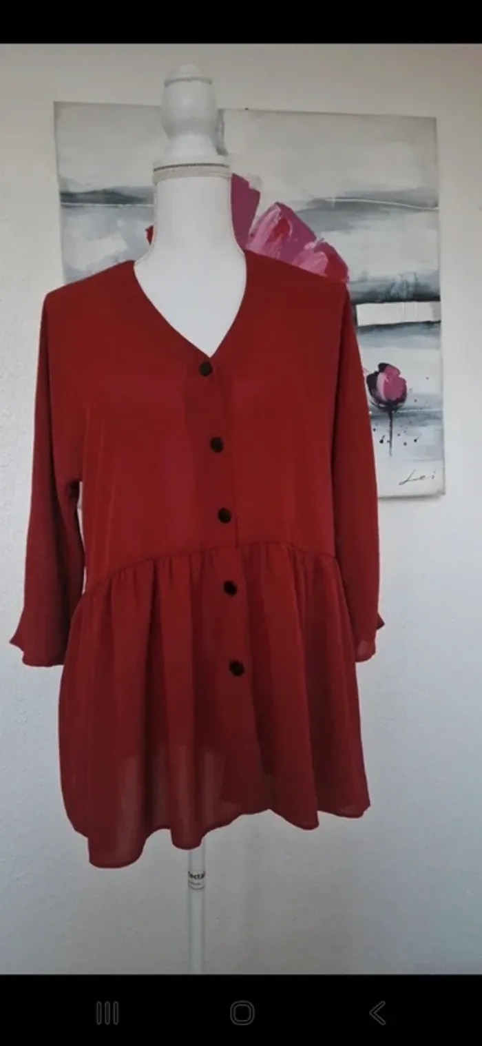 Magnifique tunique rouge bordeaux en 40