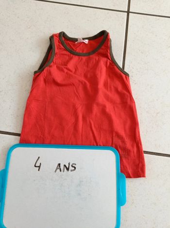 T-shirt sans manches