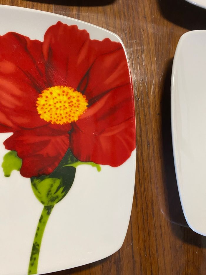 7 assiettes à desserts Coquelicots en porcelaine Vintage - photo numéro 9