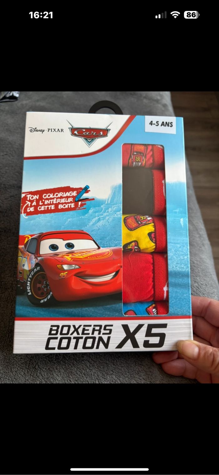 Boîte de coffret de cinq Boxers Cars marque Disney taille 4/5 ans 100 % coton