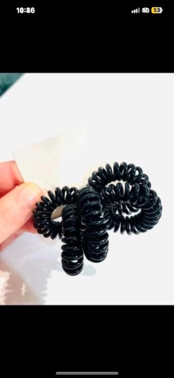 Lot 5 élastiques noir neuf emballé hema Tient bien dans les cheveux
