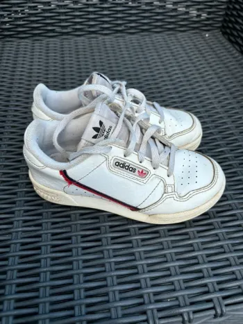 Basket adidas