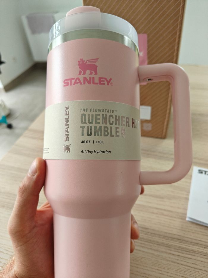 Stanley cup rose - photo numéro 2