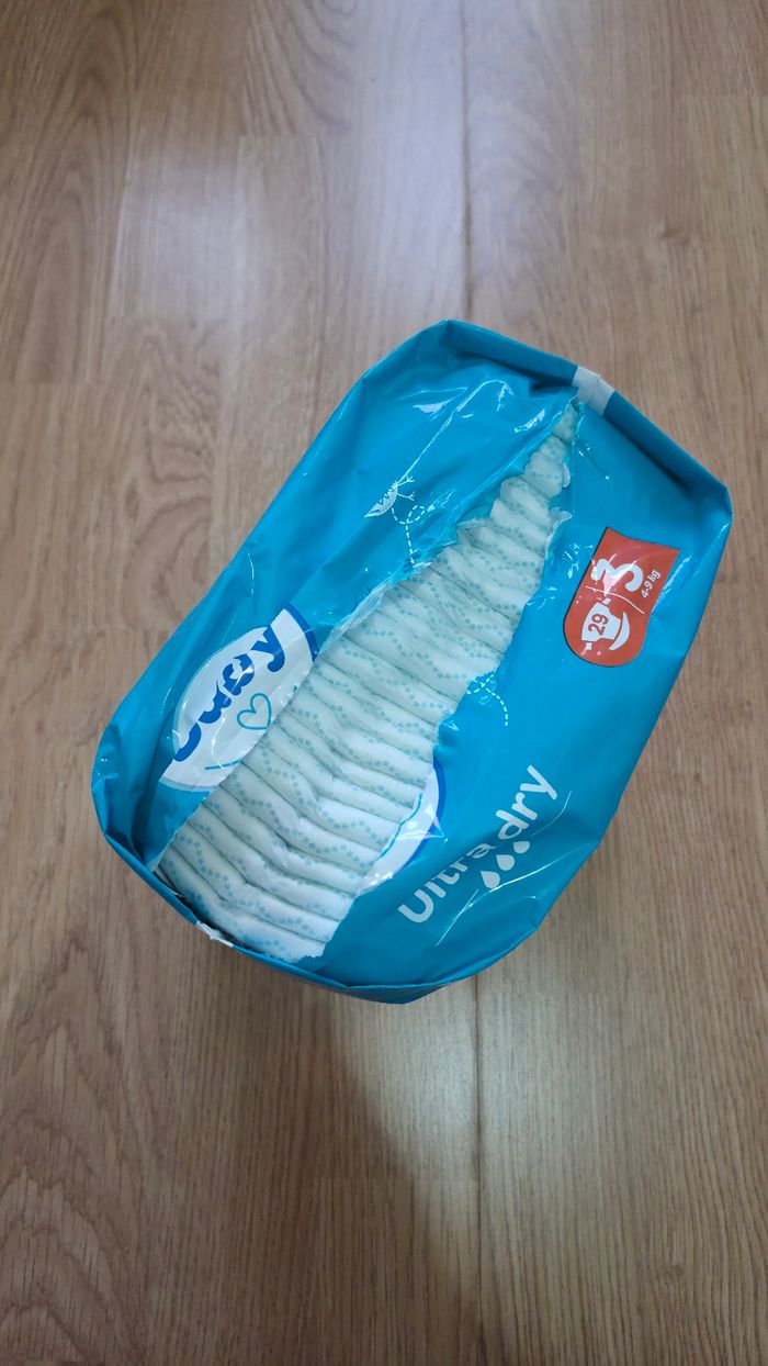 28 couches taille 3 Carrefour My Baby Ultra dry 4-9kg - photo numéro 3