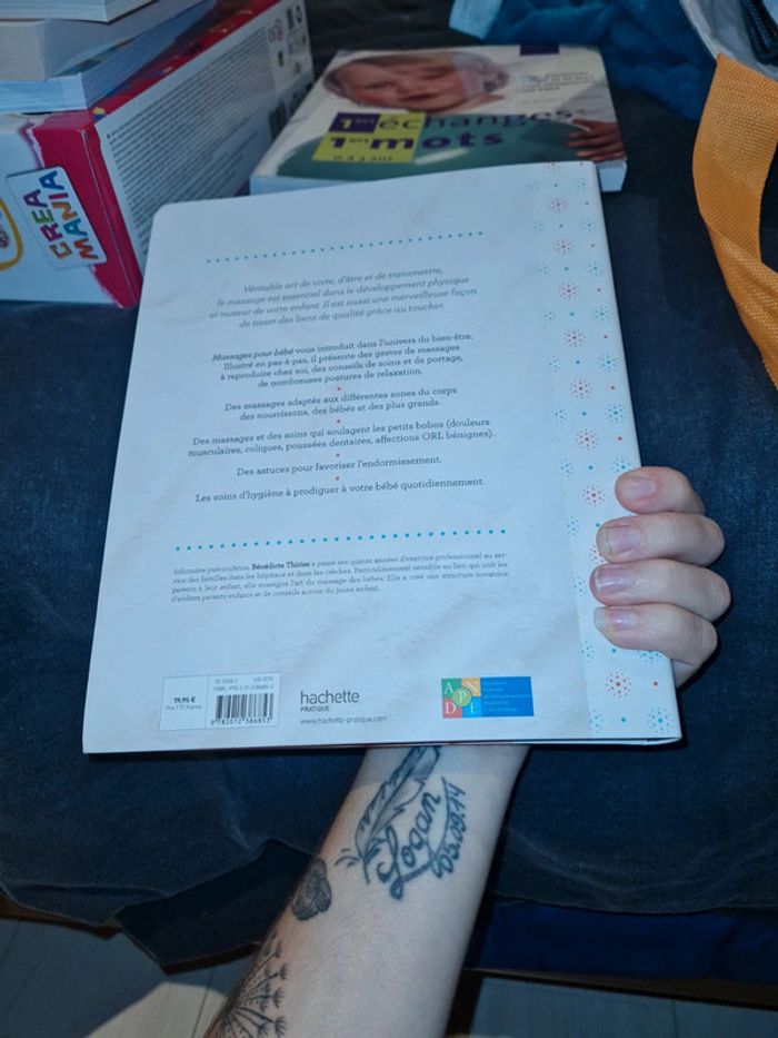 Livre massage bébé - photo numéro 2