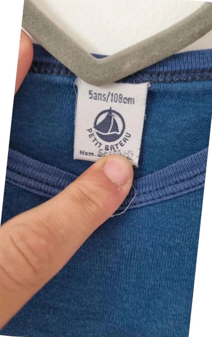 T shirt petit bateau 5ans - photo numéro 2