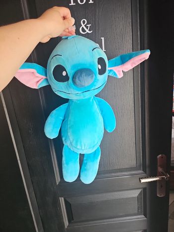 Jolie peluche stitch