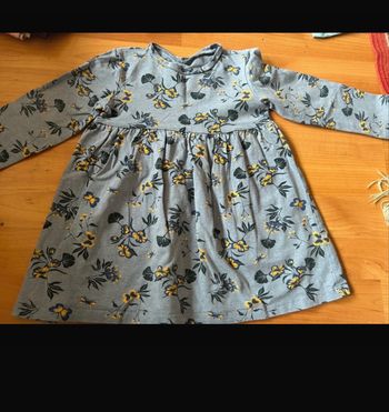 Robe manches longues motifs papillons