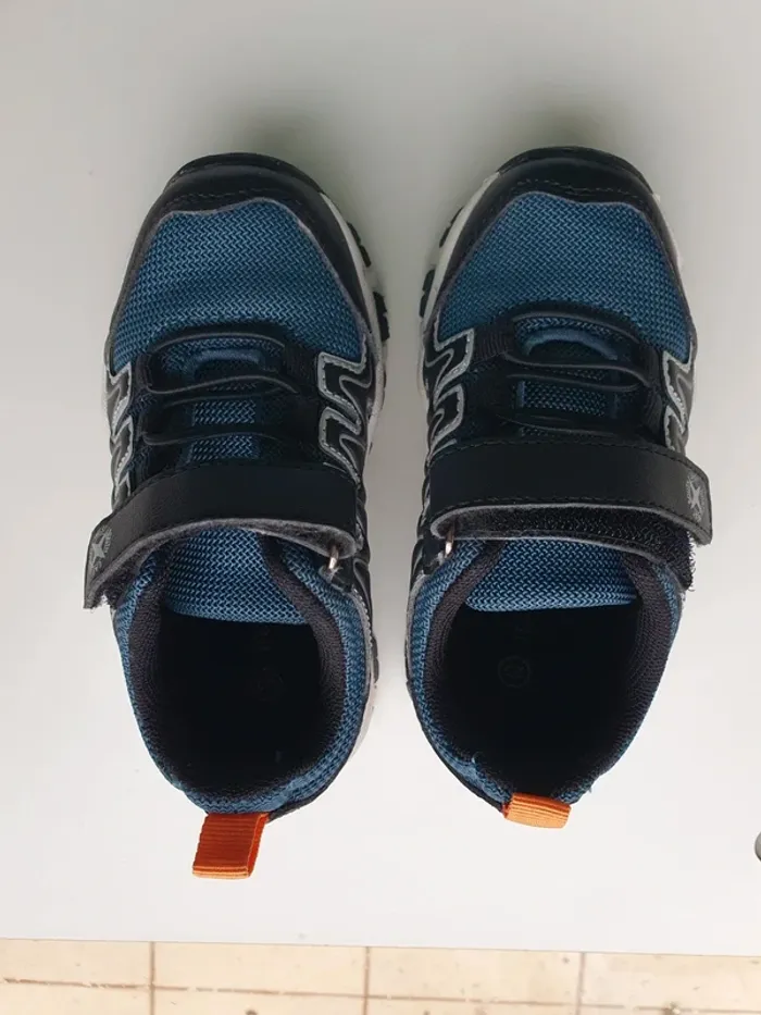 Chaussures neuves garçon Trappeur taille 25 - photo numéro 2