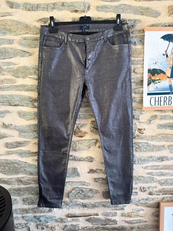 Jean enduit gris, argenté, taille 44 neuf