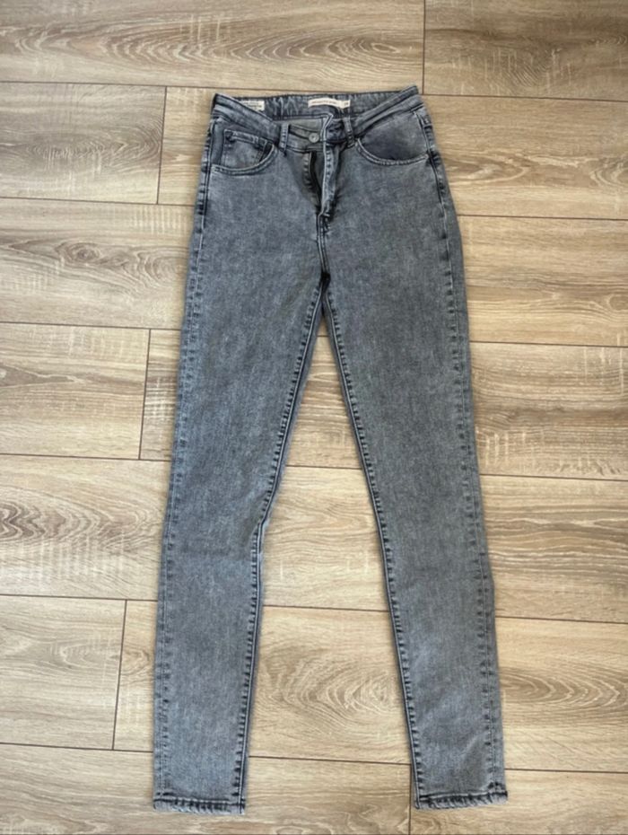 Jean skinny neuf Levi’s femme gris
