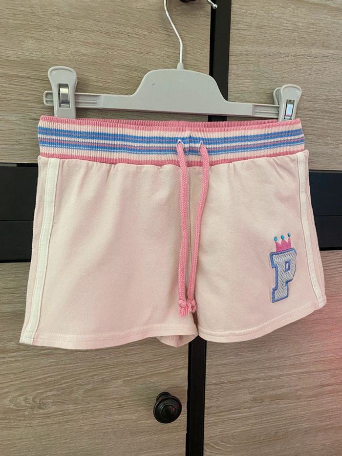Short Disney Taille 5 ans - photo numéro 3