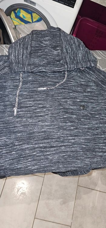 Pull capuche kaporal taille grand