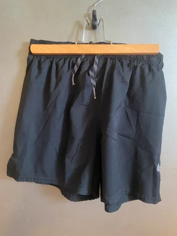 Short de sport Nike homme S