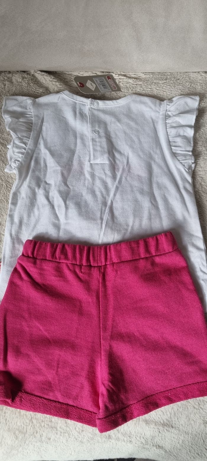Ensemble tee-shirt et short Lee cooper neuf 18 Mois