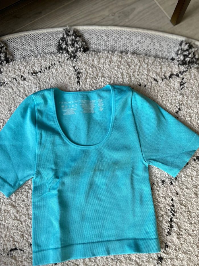 Tee-shirt ajusté bleu