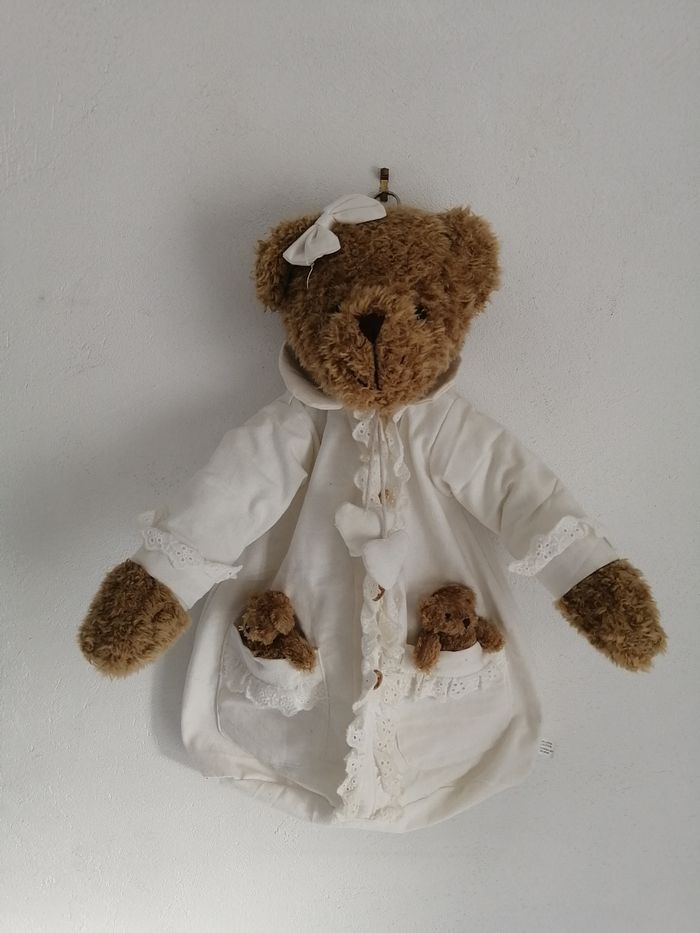 peluche range pyjama