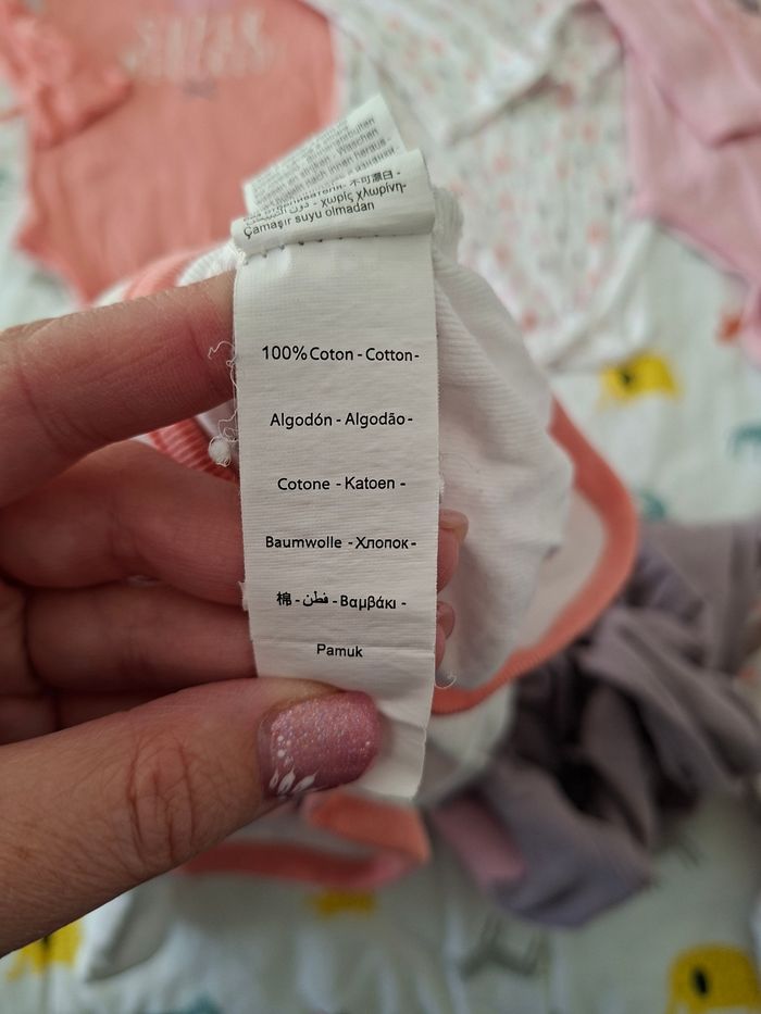 Lot bodies ML 36 mois - photo numéro 3