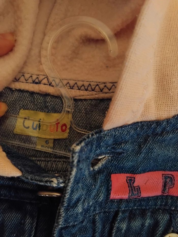 Lot veste à capuche fille 6mois - photo numéro 4