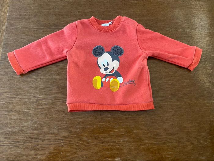 Pull orange Mickey