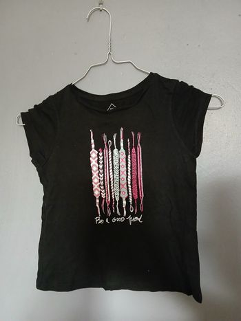 T-shirt fille taille 6/7 ans