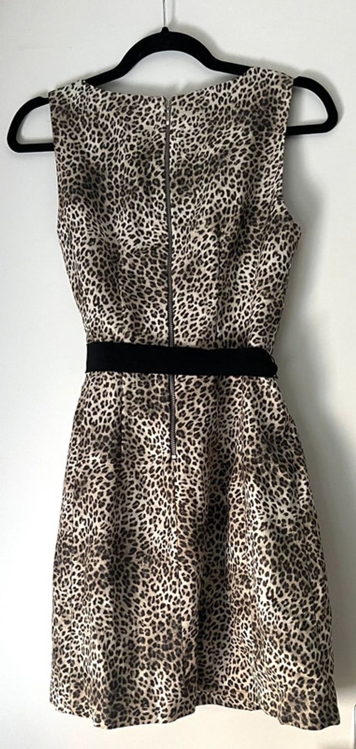 Robe sans manches léopard Taille 36 - photo numéro 6