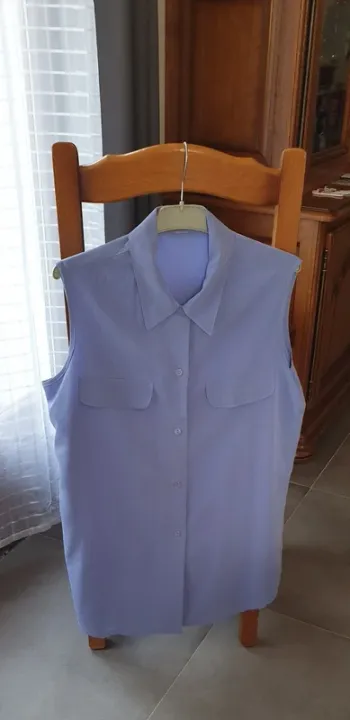Blouse longue sans manche
