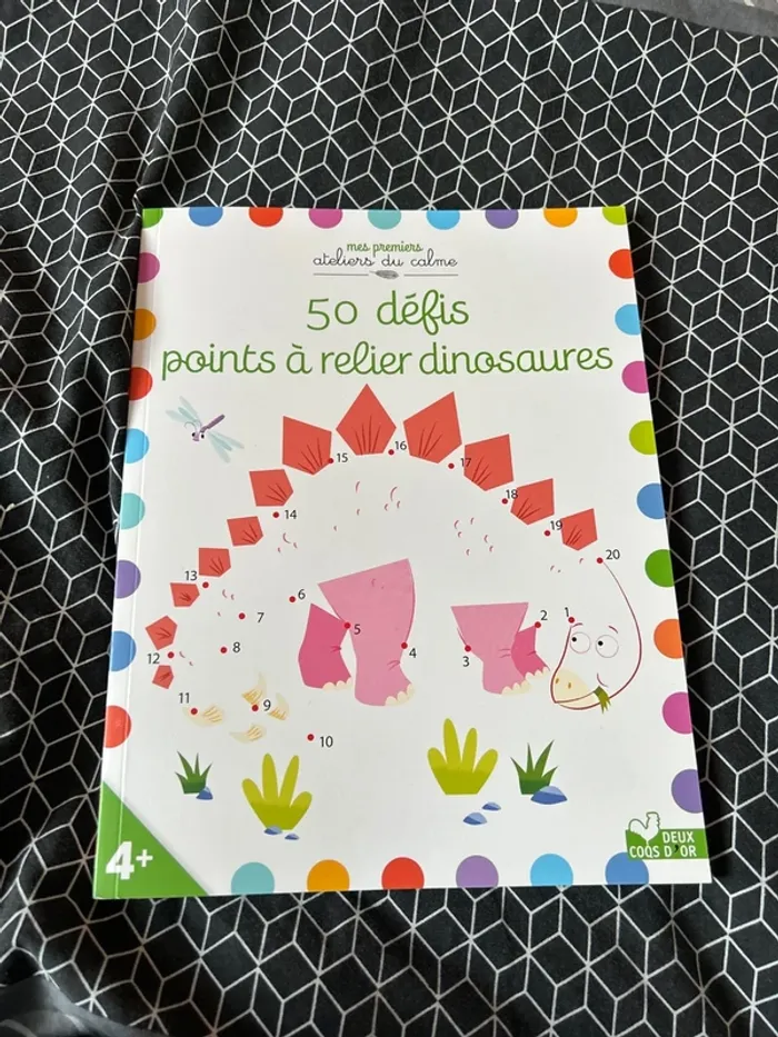 50 défis points à relier dinosaures