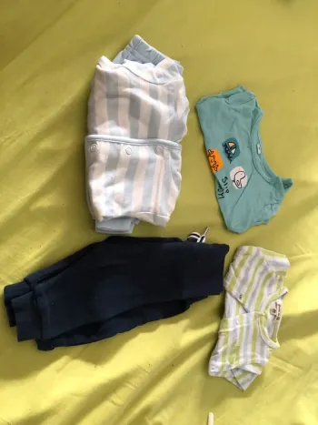 Lot de vêtements été