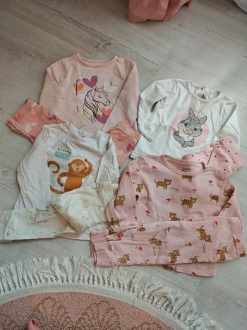 Lot pyjamas mi-saison 24-36 mois
