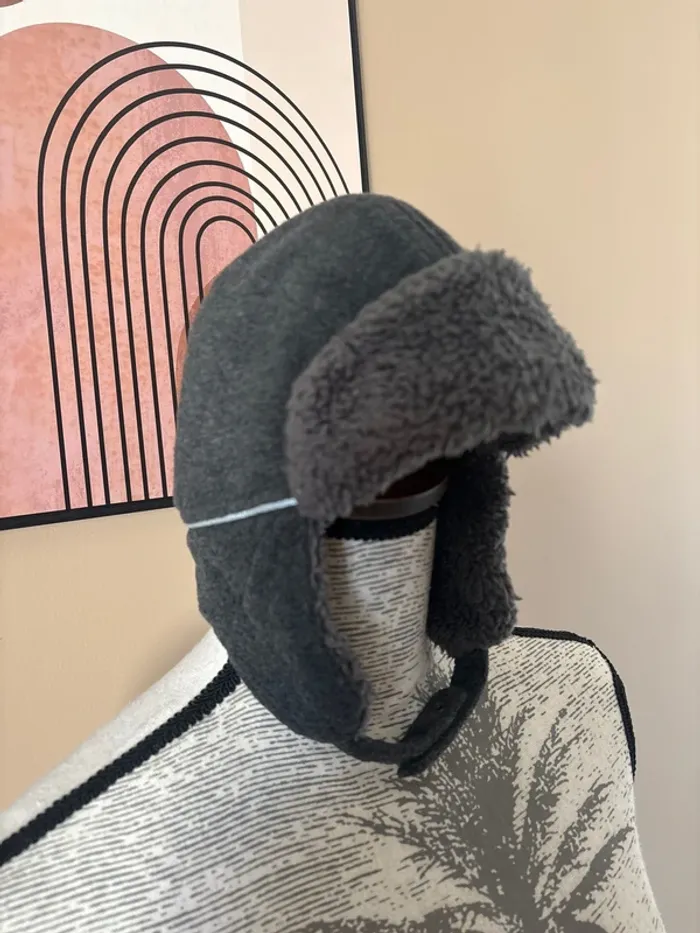 Bonnet Okaidi taille 50 - photo numéro 3