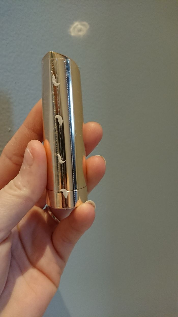 Rouge à lèvres - photo numéro 3