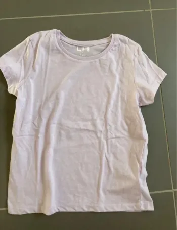 T shirt neuf la halle 8 ans jamais porté juste lavé