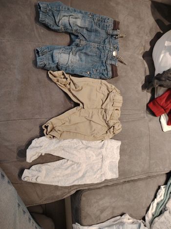 Lot 3 pantalons bébé 1 mois