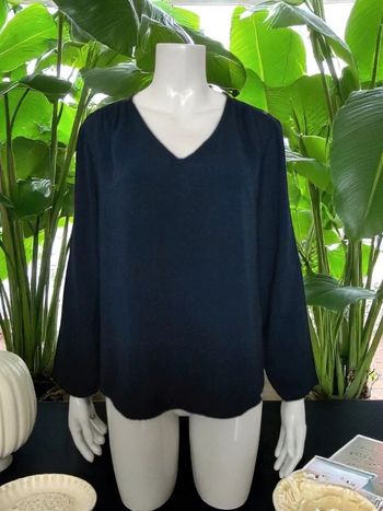 Blouse en dentelle marine