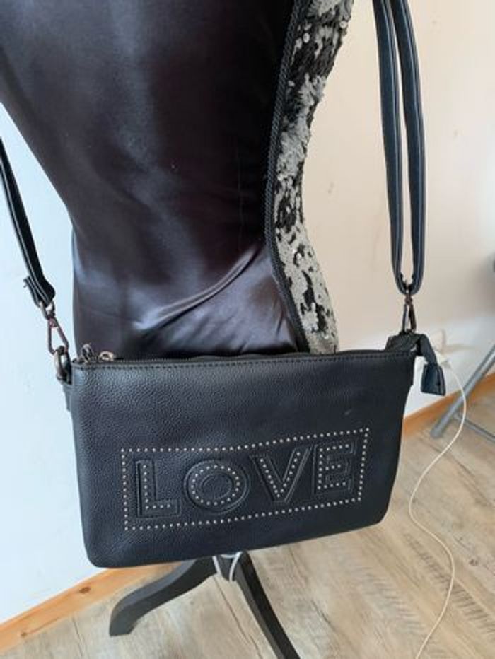 Sac à main différents modèles aux choix - photo numéro 5