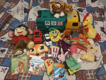 🌸Lots 12 peluches + 4 offert + jouet + livre