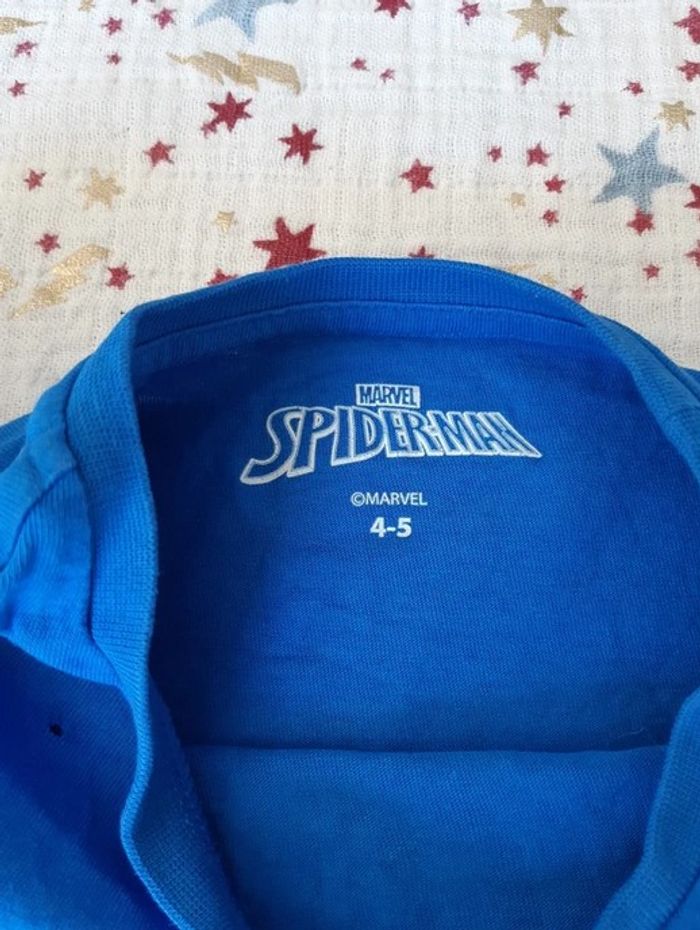 T-Shirt MC Spiderman 4-5 ans - photo numéro 2