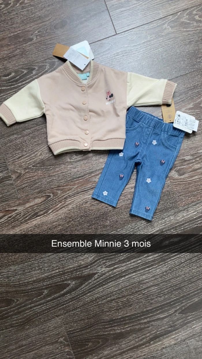 Ensemble disney Minnie