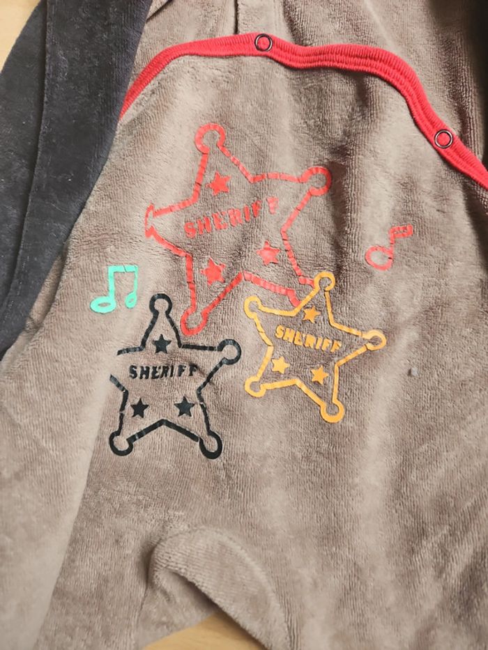 Pyjama - photo numéro 3