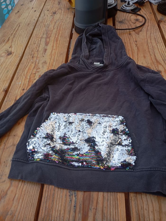 Sweat sequins 8 10 ans, marque h&m